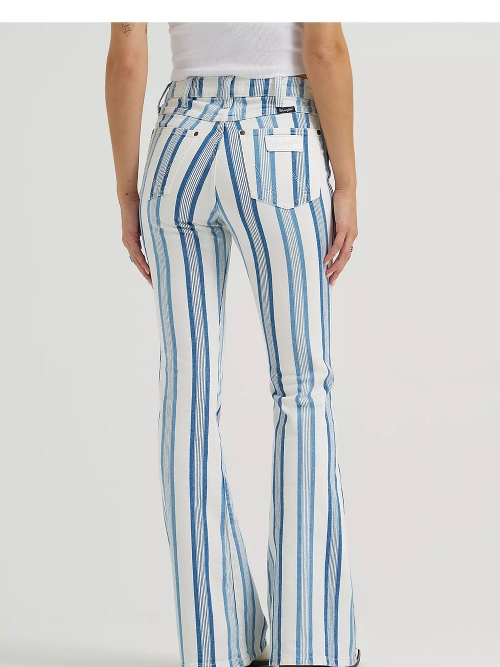 Wrangler Retro High Rise Jean - Picture 2 of 6